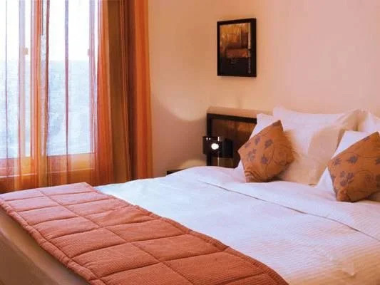 Burda 41 Hotel & Suites