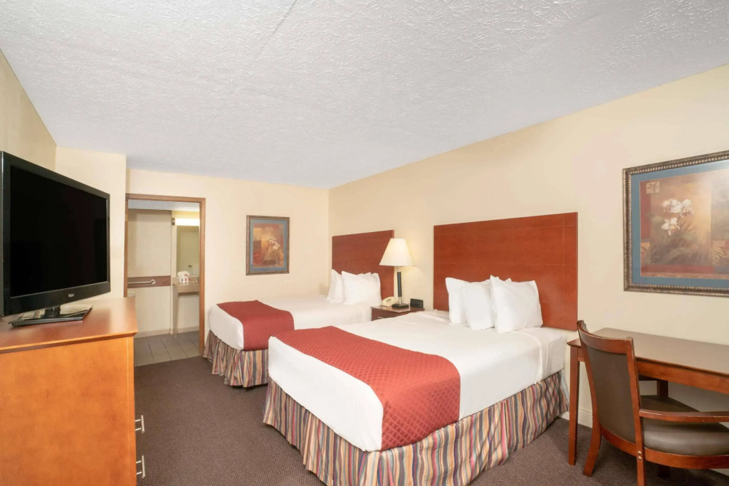 Ramada Pigeon Forge South Hotel