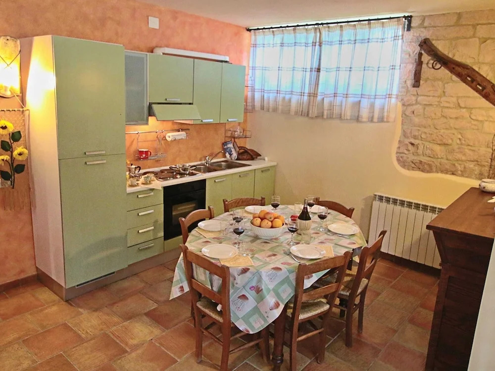 Family Cottage in Cagli with Pool