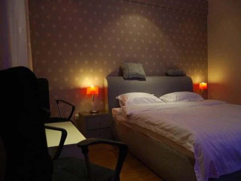 Pofit Nostalgia Theme Hotel (Beijing Nanluoguxiang)