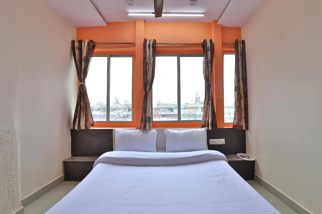 SPOT ON 47037 Hotel Liva