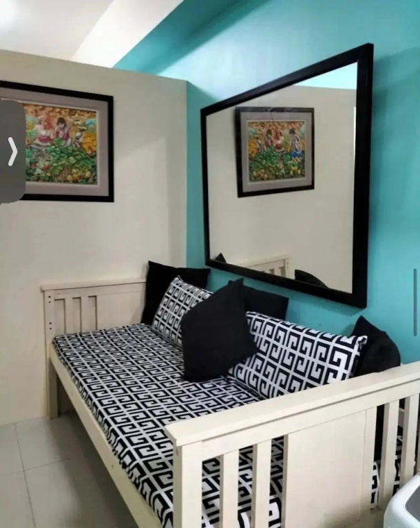 Charming Condo With Private Pool in Las Piñas, Philippines
