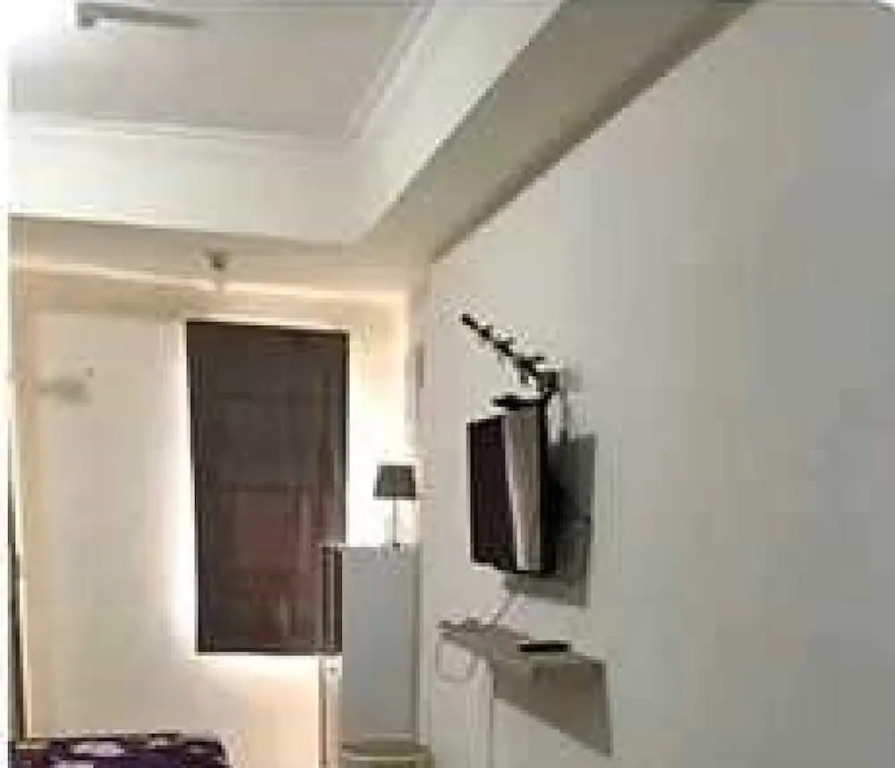 Express O 91902 Heavens Room