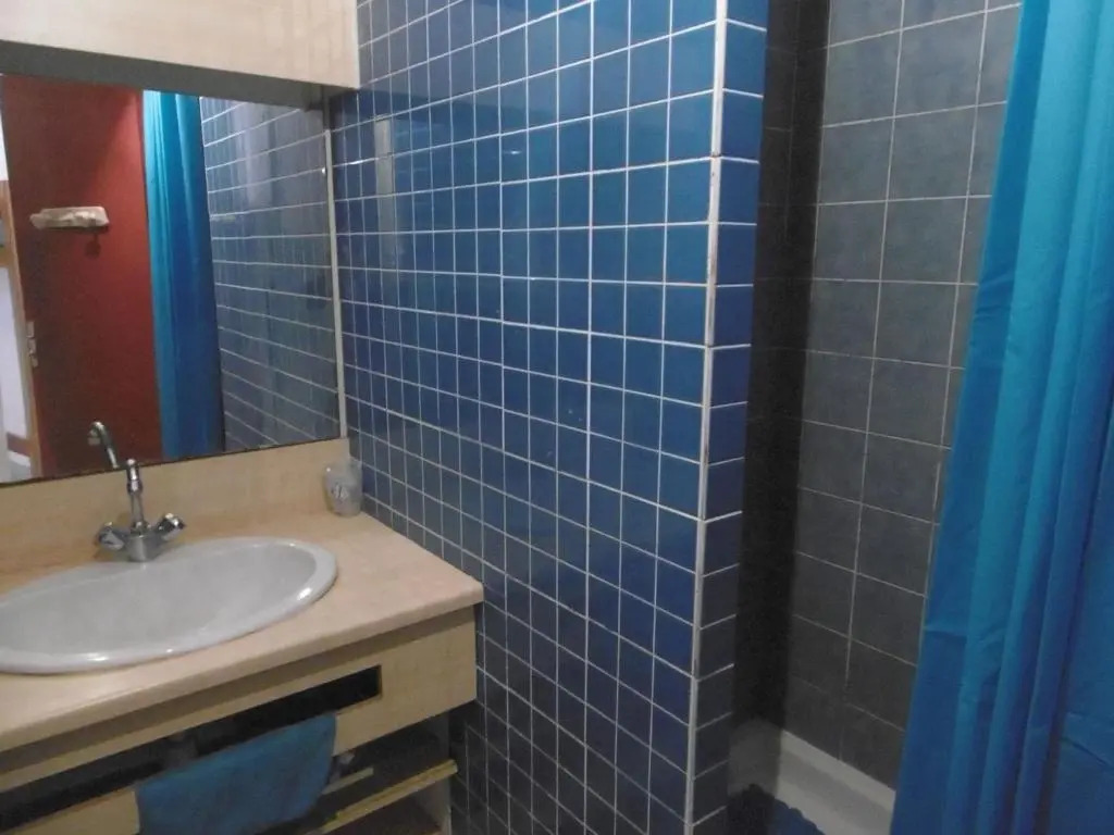 Appartement Sète, 2 pièces, 5 personnes - FR-1-472-143
