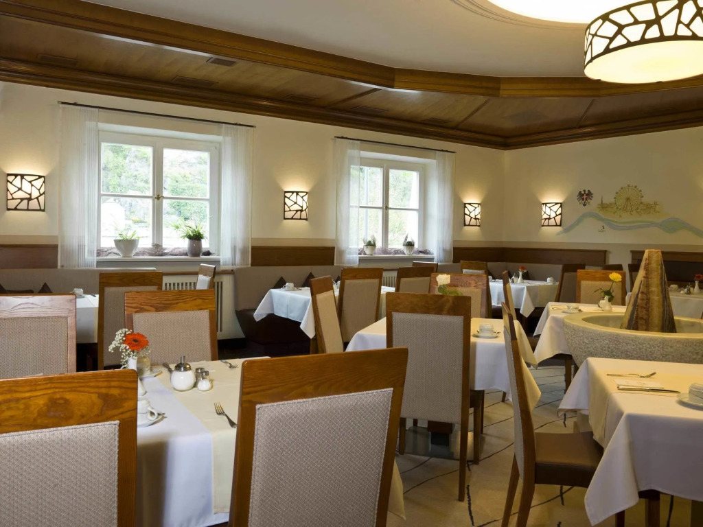 Hotel König