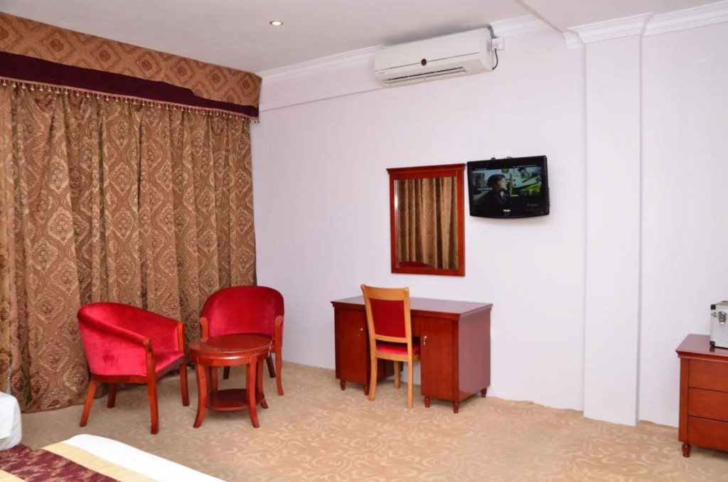 Tilko City Hotel Jaffna
