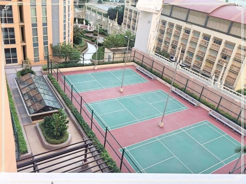 7th Floor Studio Suite W/ Balcony, Free-wifi&netflix next to Grand Canal Mall