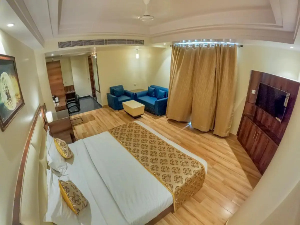 Hotel Hira Inn-10mins From Railway Station & Bus Station