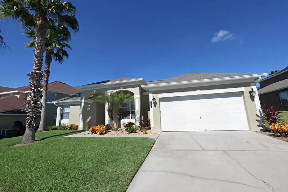 Luxury Home Close by Theme Parks