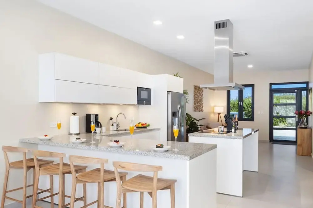 High-end Villa Walk to Beach Pool Ocean View