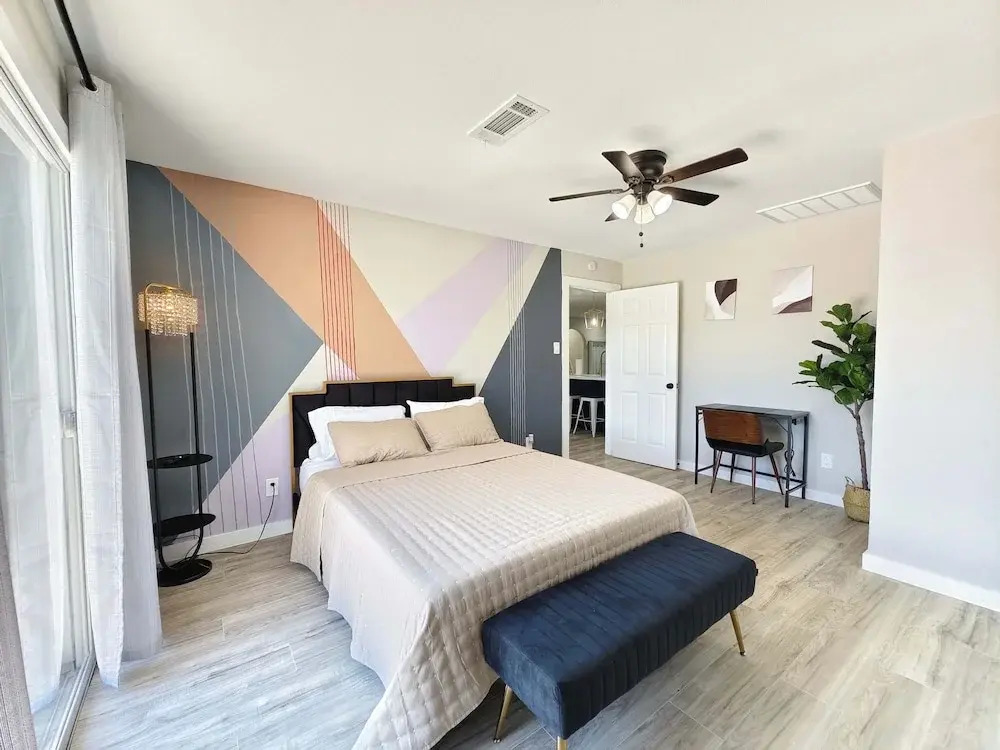 Sageview Cottage 4 BDR w/ Pool, Pet Friendly!
