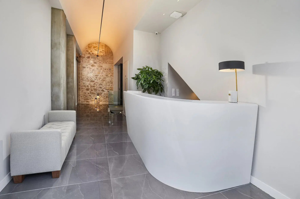 MiraMe Athens Boutique Hotel