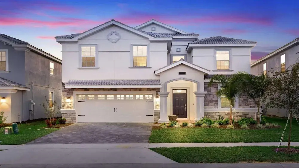 Greenview 8BR Home Private Theater Pool/spa/games