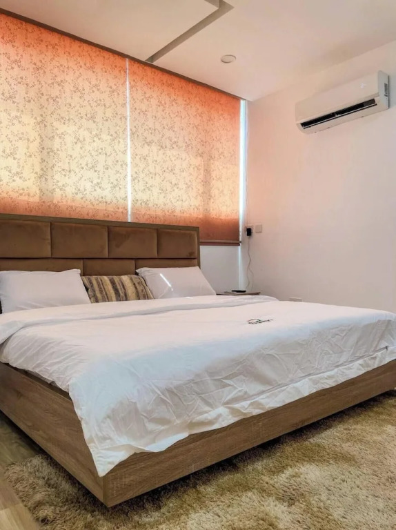 Luxurious 2-Bedroom Apartment in Lagos with City View