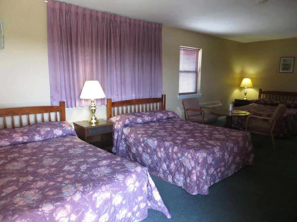 Riverview Motel
