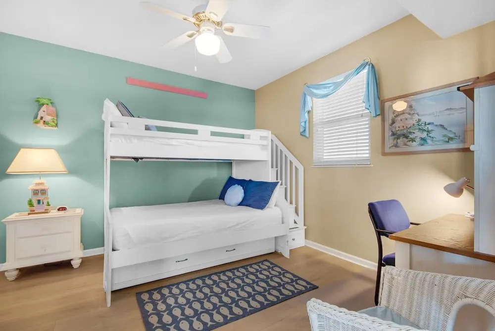 Leeward Key 806