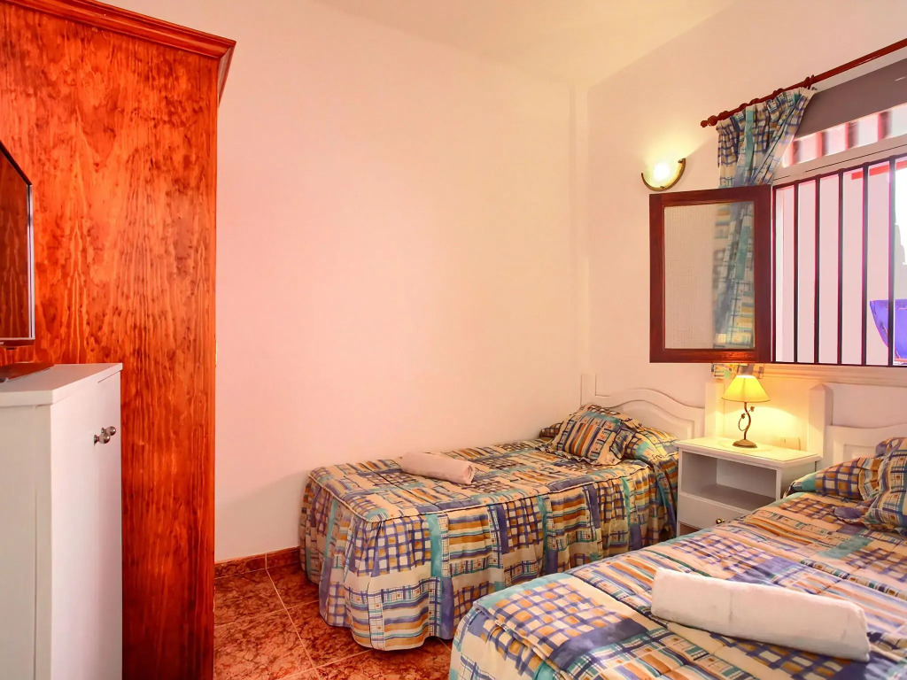 Traditional holiday home in Arico with garden