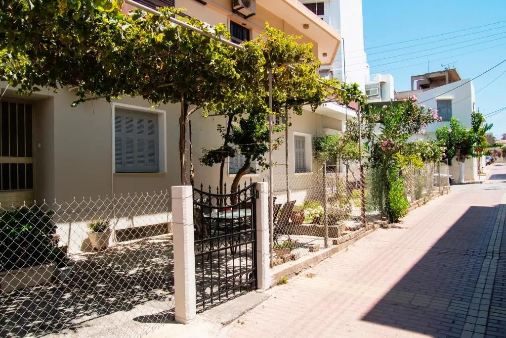 Samouil Apartment, 40 meters from the beach