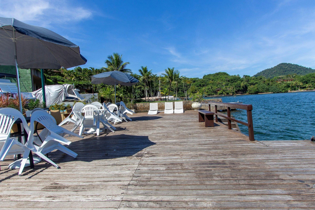 Casa Em Angra Do Reis C/ 4 Suítes Com Praia Privativa