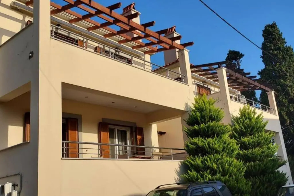Το Ρόδο και Η Λεμονιά