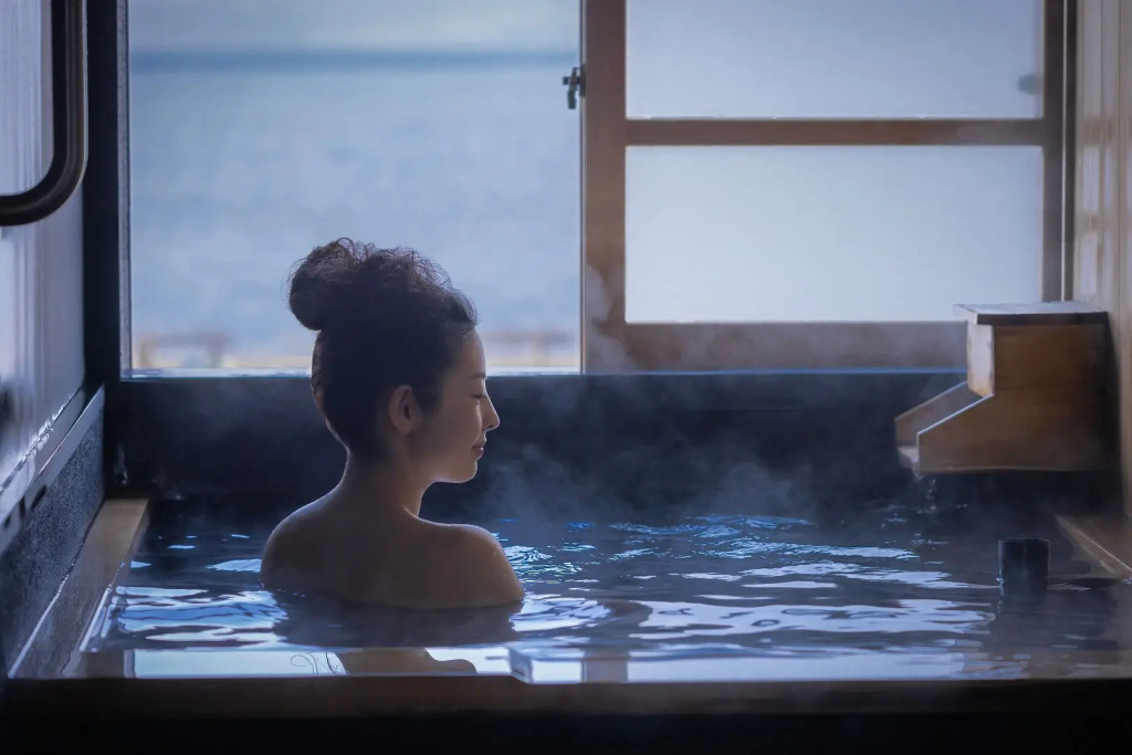 Iseya, Seaview Private Oceanside Bath
