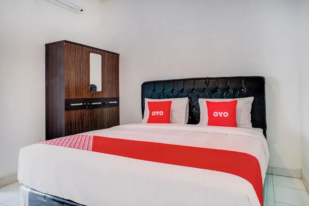 Wisma Yani Syariah by OYO Rooms