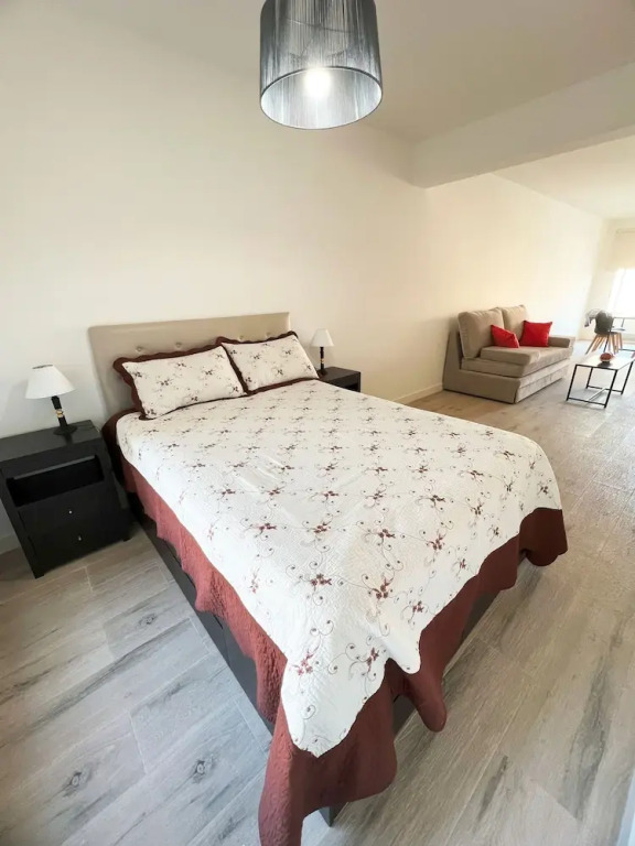 RentUp - Moderno monoambiente con balcón en Almagro