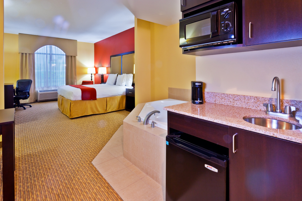Holiday Inn Express Nashville-Opryland by IHG