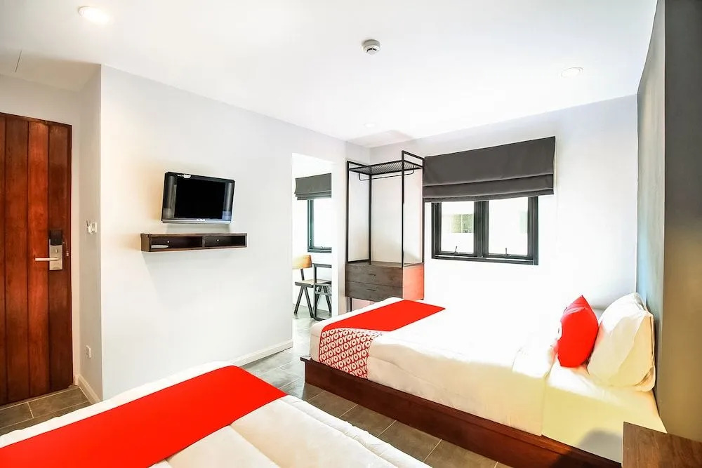 OYO 312 Wire Bangkok Hostel Phrakanong (Vaccinated Staff)