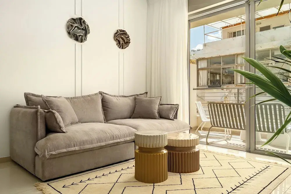 MAMAD - Shenkin Eclectic Blue Apt by Sea N' Rent