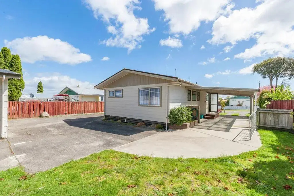 Wendy’s Bach - Taupo Holiday Home