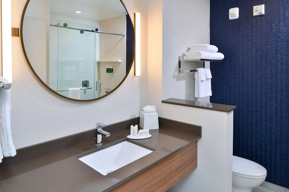 Fairfield Inn & Suites Charlotte University Research Park