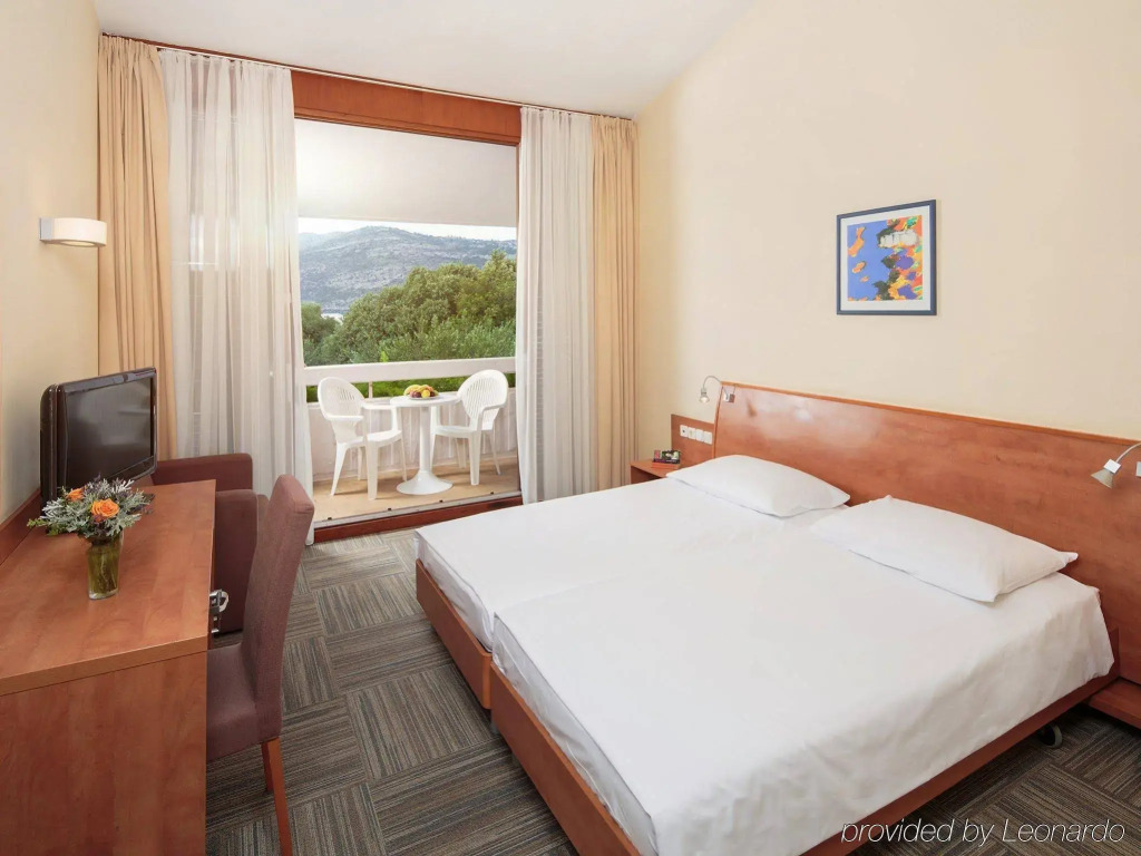 Valamar Tirena Hotel