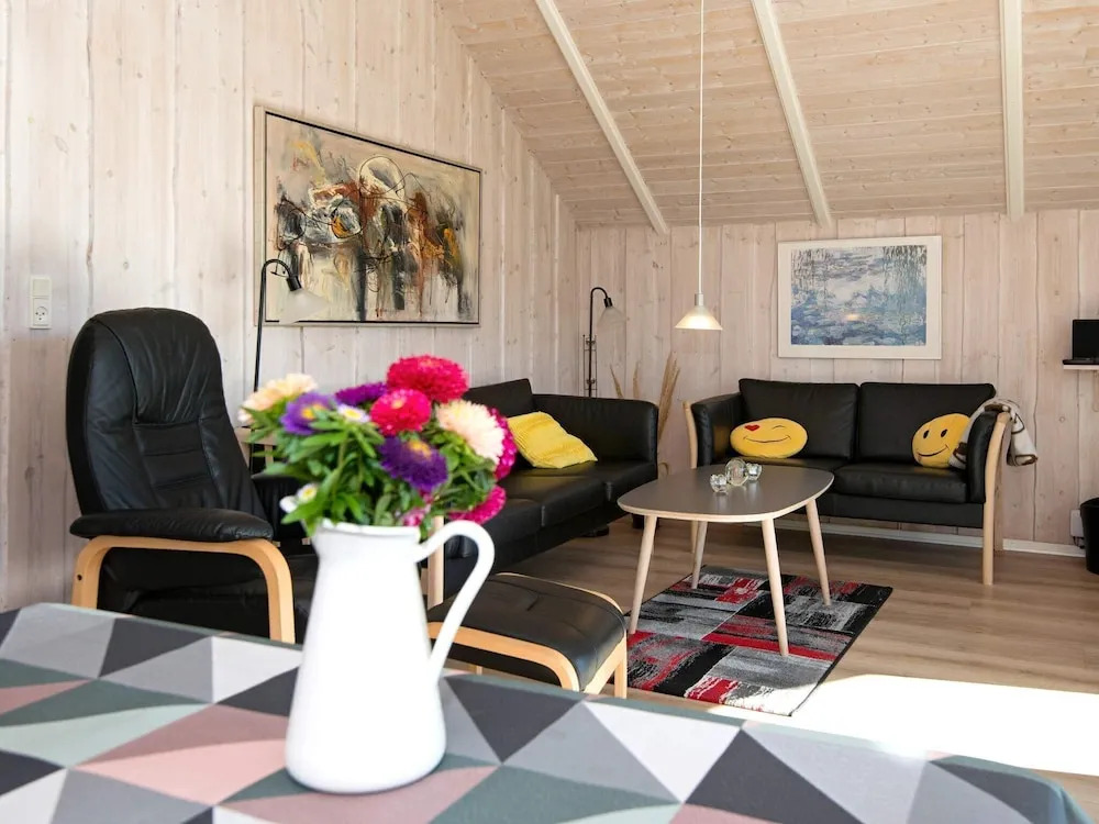 Spacious Holiday Home in Hemmet With Whirlpool