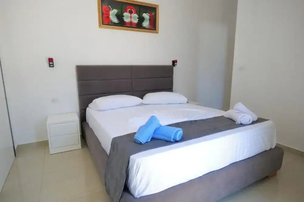 Vila Xhafa