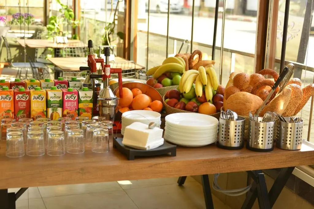 Pure Diamond Hotel