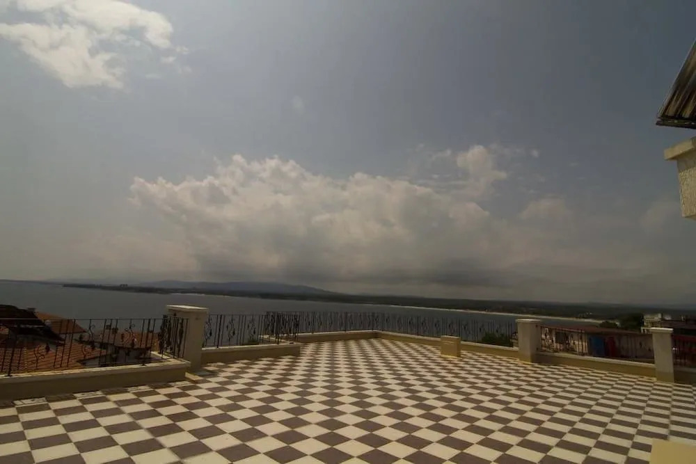 Salena Plaza Hotel