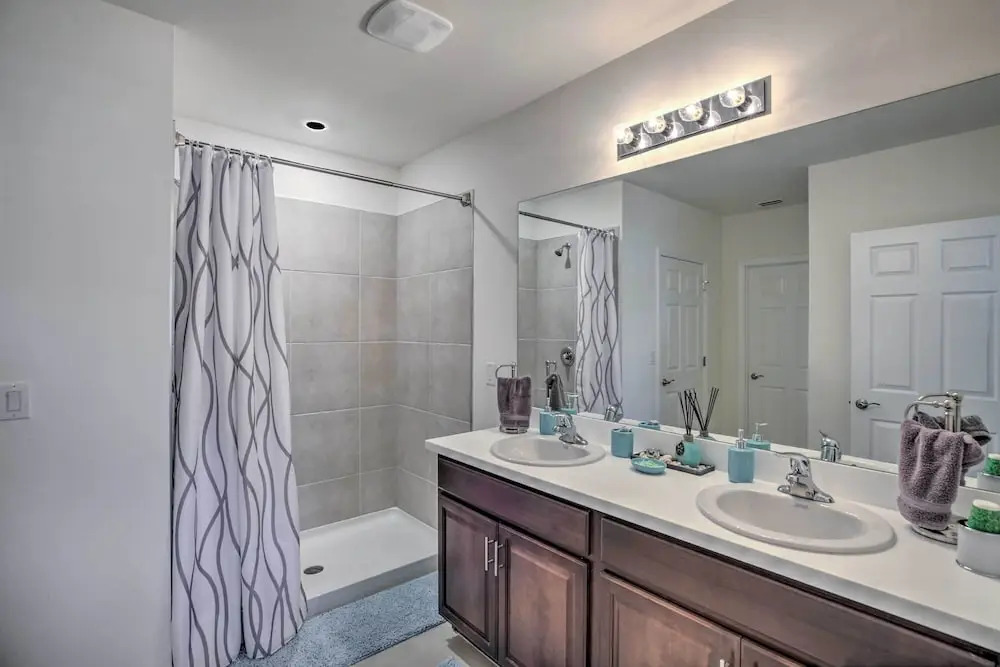 3 Mi to Beach: Cape Coral Home w/ Heated Pool