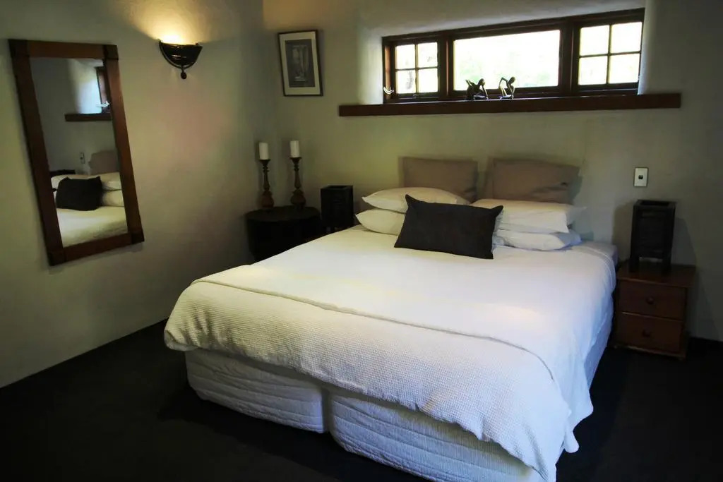 The Paddock Straw Bale Luxury Holiday House