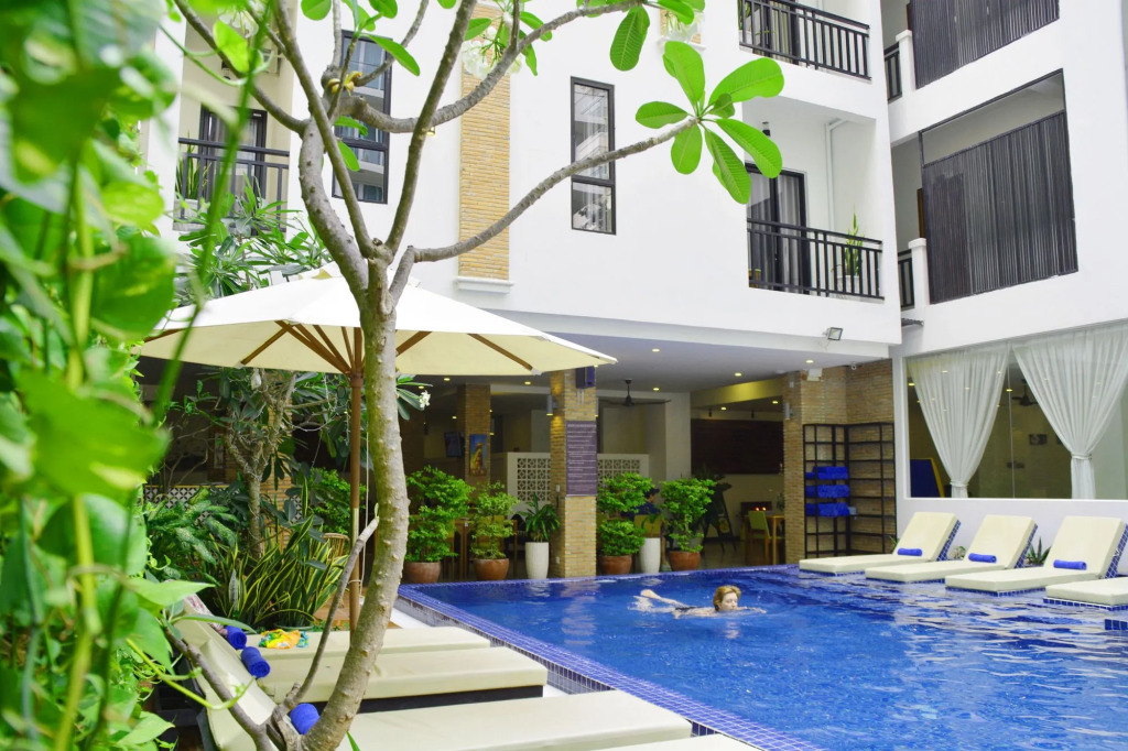 Home Chic Hotel