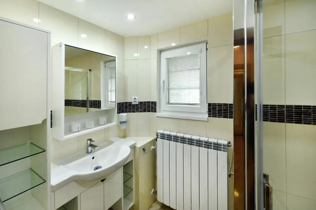 APLEND Hotel Lujza Major