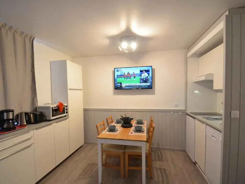 Appartement Les Menuires, 1 pièce, 4 personnes - FR-1-452-2