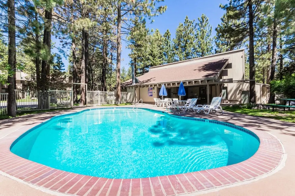 New Listing! Horizons 4 W/ Pool & Hot Tub 1 Bedroom Condo
