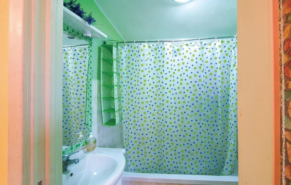 4 Bedroom Gorgeous Home In Montefegatesi