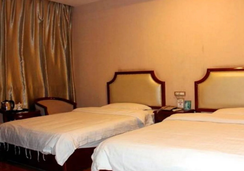 GreenTree Alliance ShiYan Middle BeiJing Road Jinling International Hotel