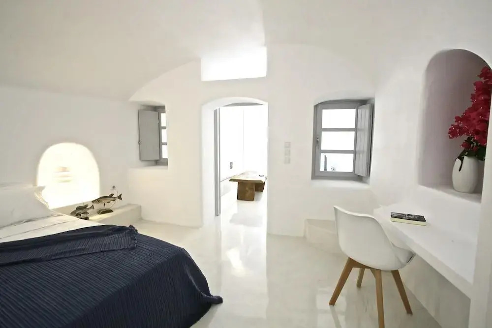 Fertimo Suites - Authentic Cave Homes with Private Hot Tub
