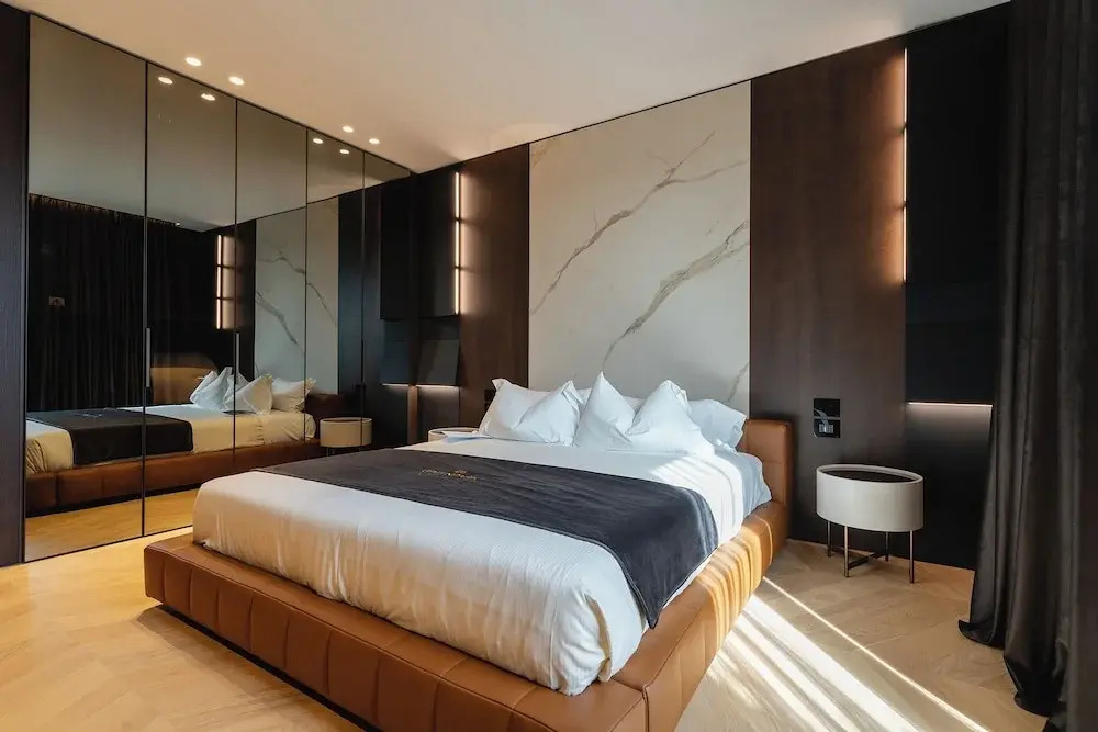 Green Park Penthouse Suite & Pool - Heated Pool