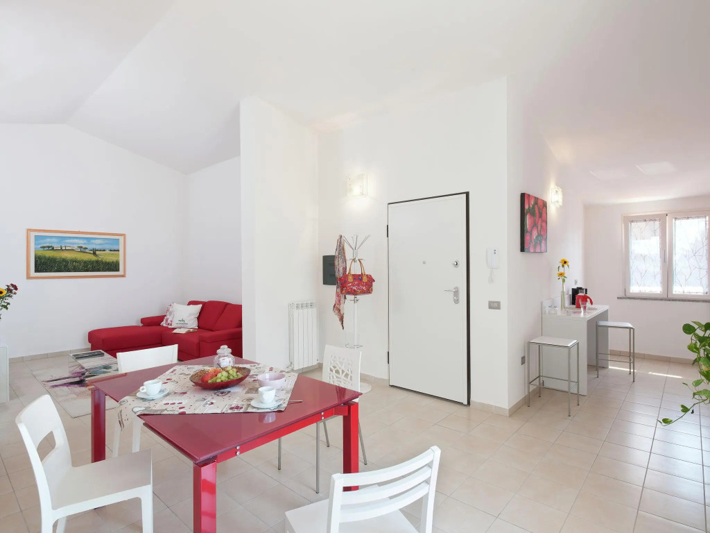 Sunny Stay in Tavullia Hills