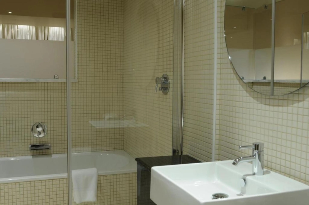 E-Hotel Larnaca Resort & Spa
