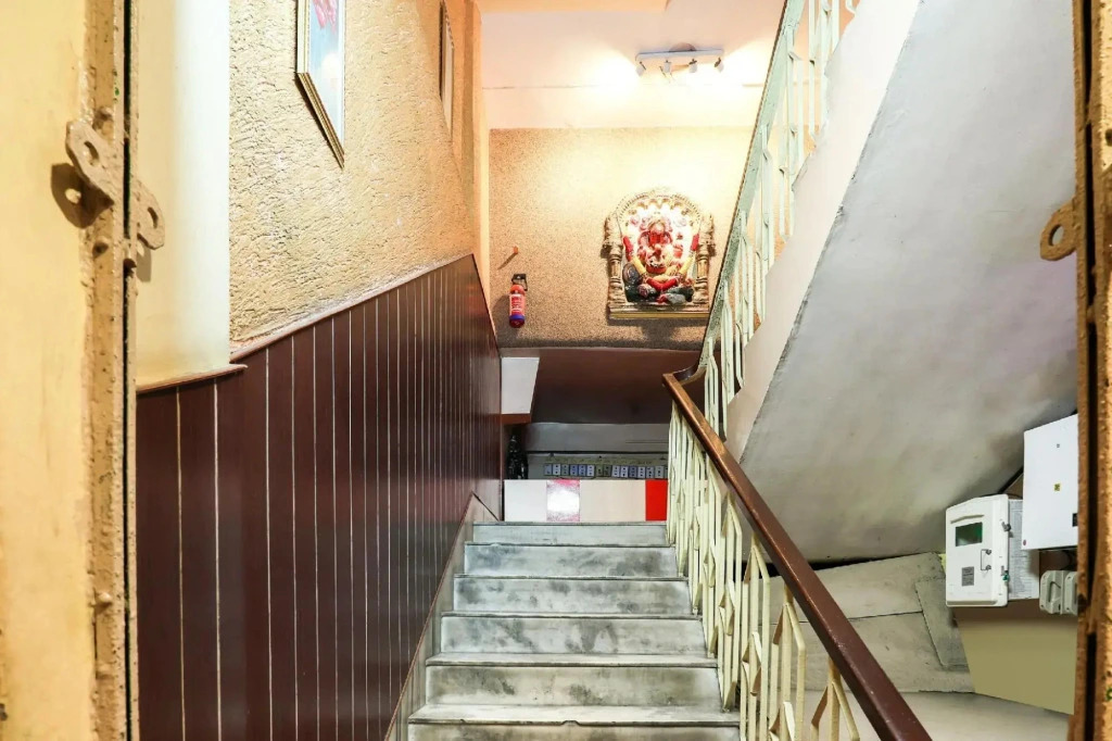 OYO 85127 Hotel Florence